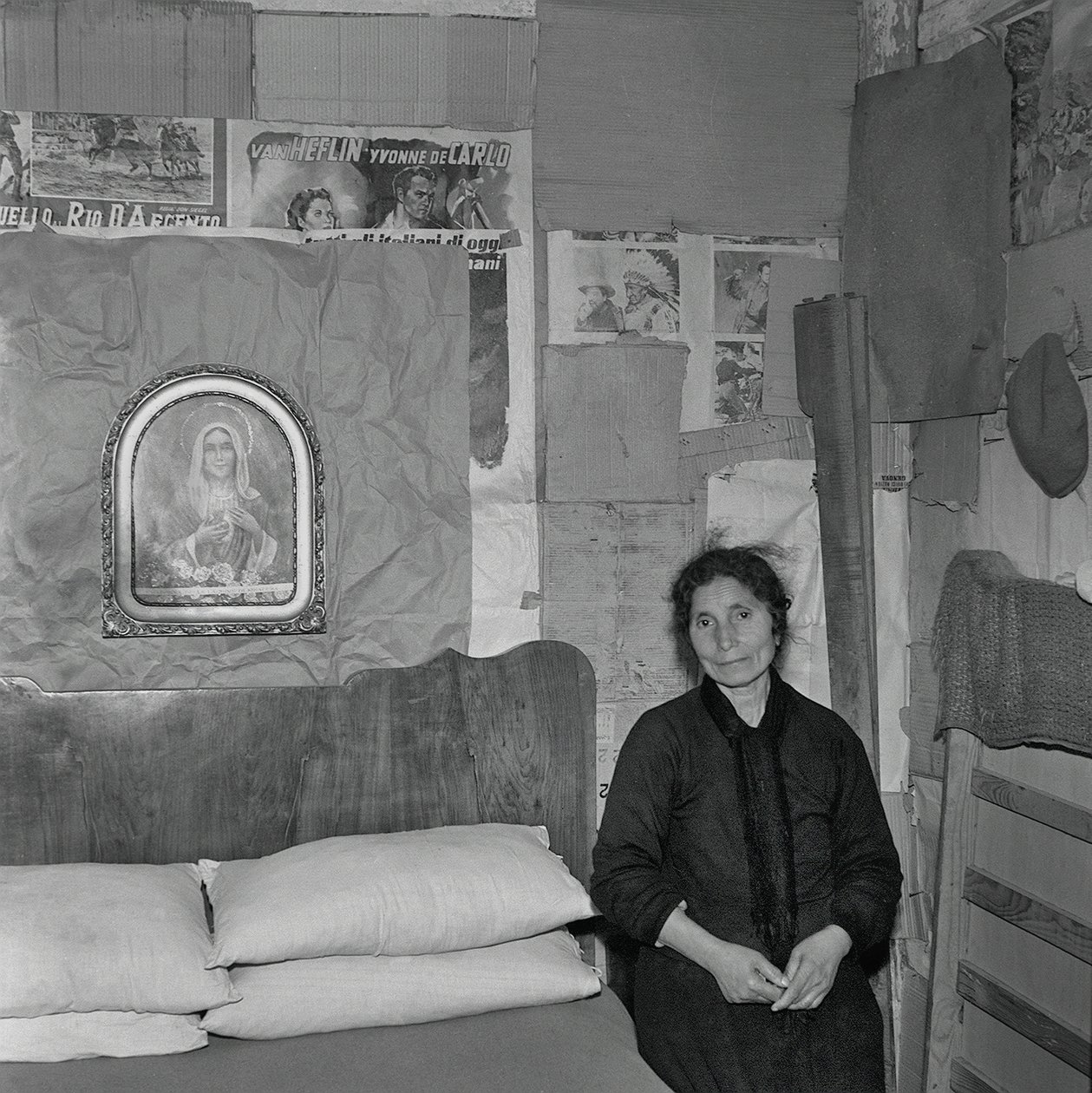 SOVEROM av Ando Gilardi