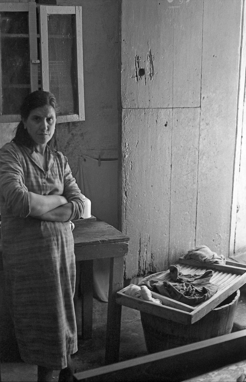 CROTONE - BARNES FREMTID av Ando Gilardi