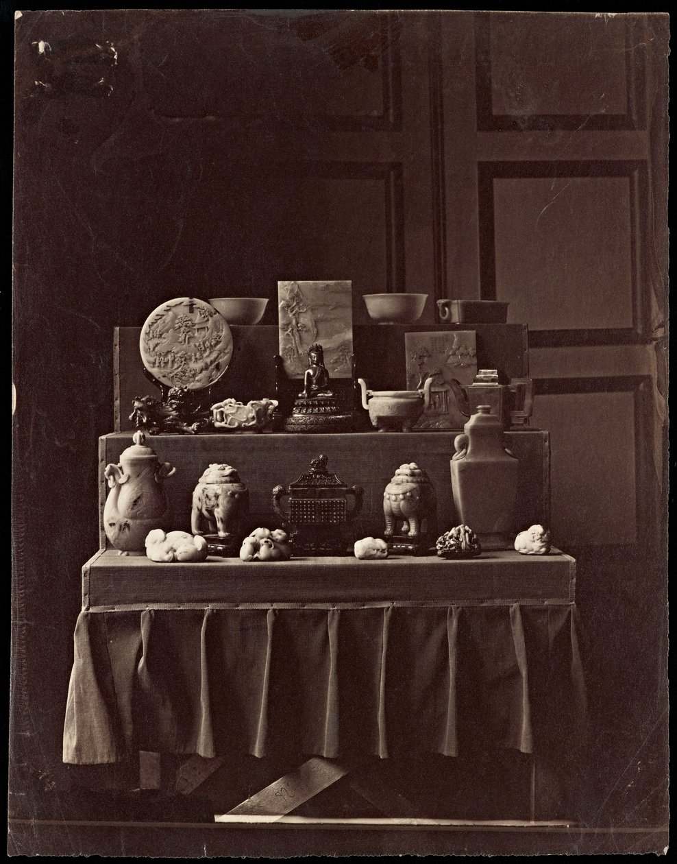 Fransk bytte fra sommerpalassene, Beijing av Andre Adolphe Eugene Disderi