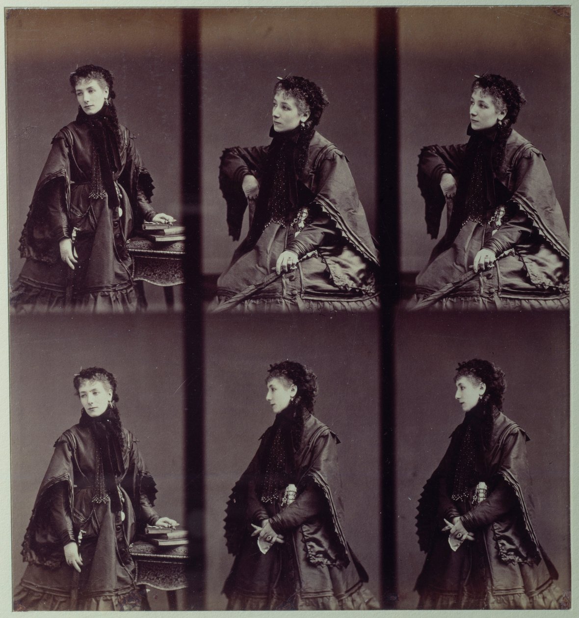 Portrett av Sarah Bernhardt (1844-1923) i bydrakt av Andre Adolphe Eugene Disderi