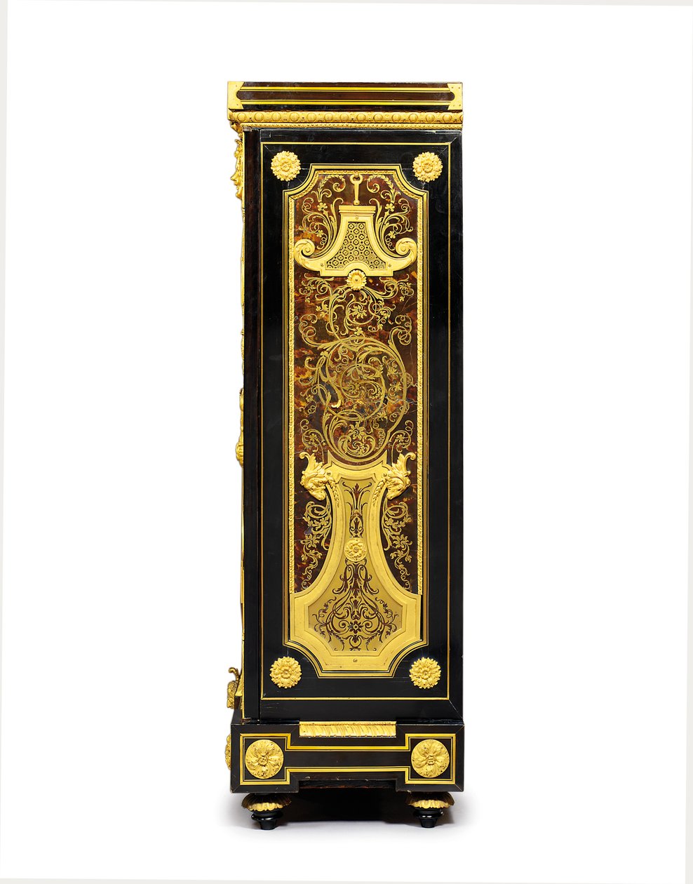Louis XIV petit armoise, ca. 1700-10 (ormolu, messing, skilpaddeskall, ibenholt og marquetry) av Andre Charles (attr. to) Boulle