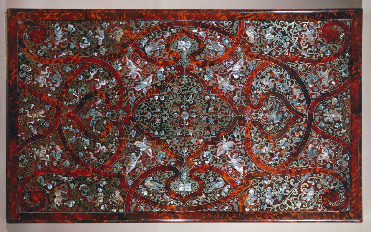 Krydret topp i stil med Andre-Charles Boulle, detalj av utskåret og forgylt bord, signert P van Loose og M Verbiest, Nederland av Andre Charles Boulle