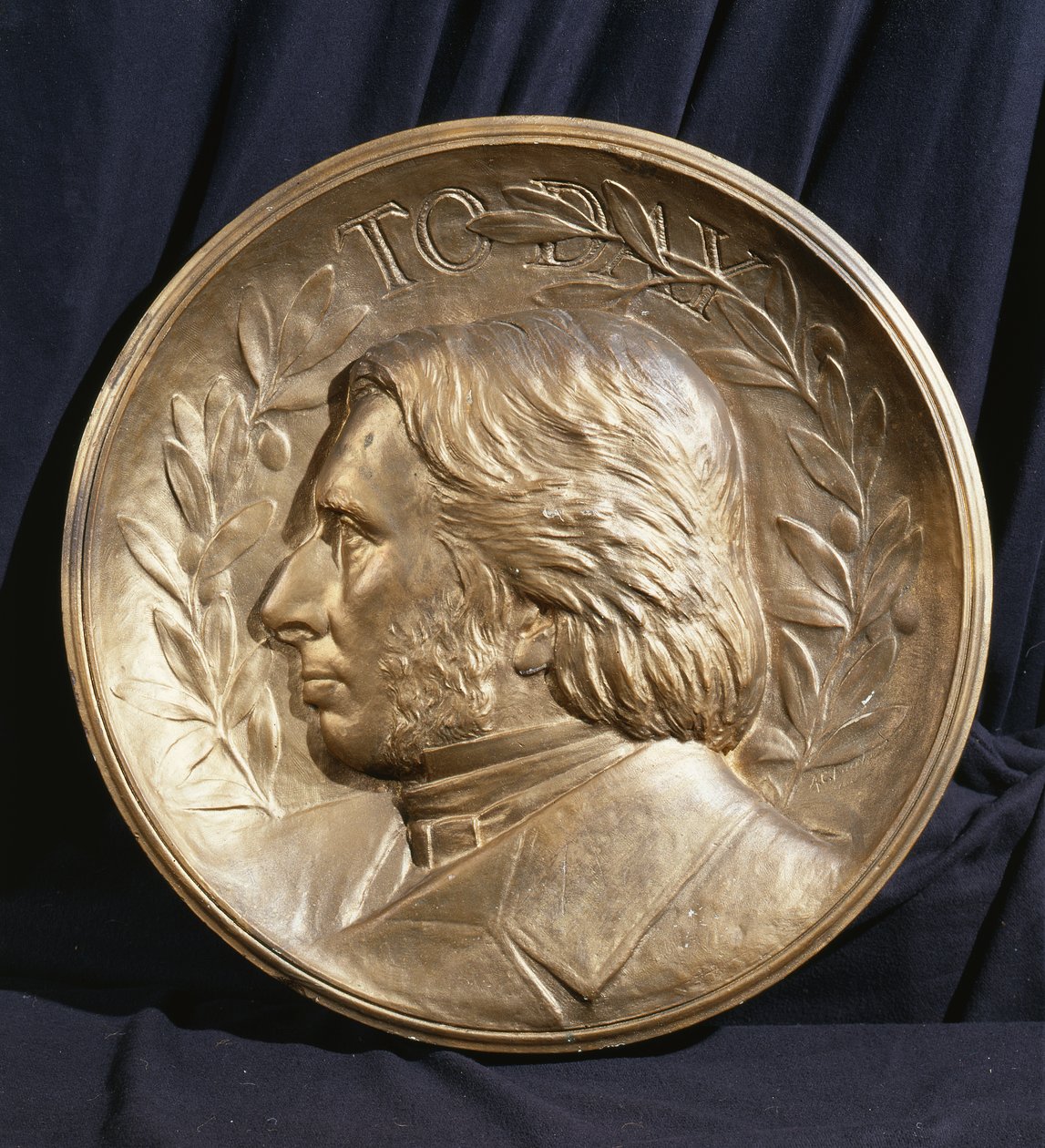Medaljongportrett av John Ruskin (gips) av Andrea Carlo Lucchesi