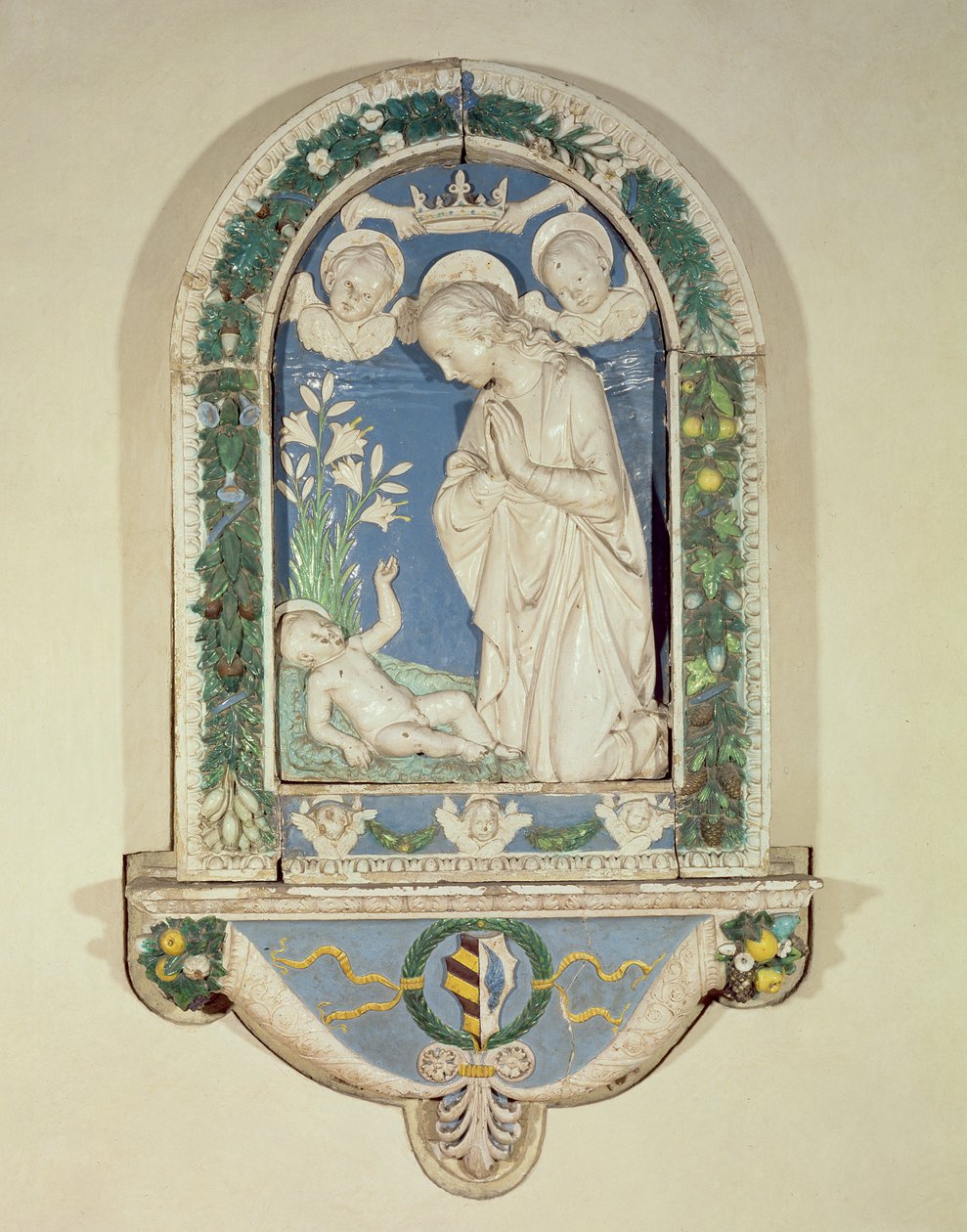 Madonna og barn (polykrom terrakotta) av Andrea Della Robbia