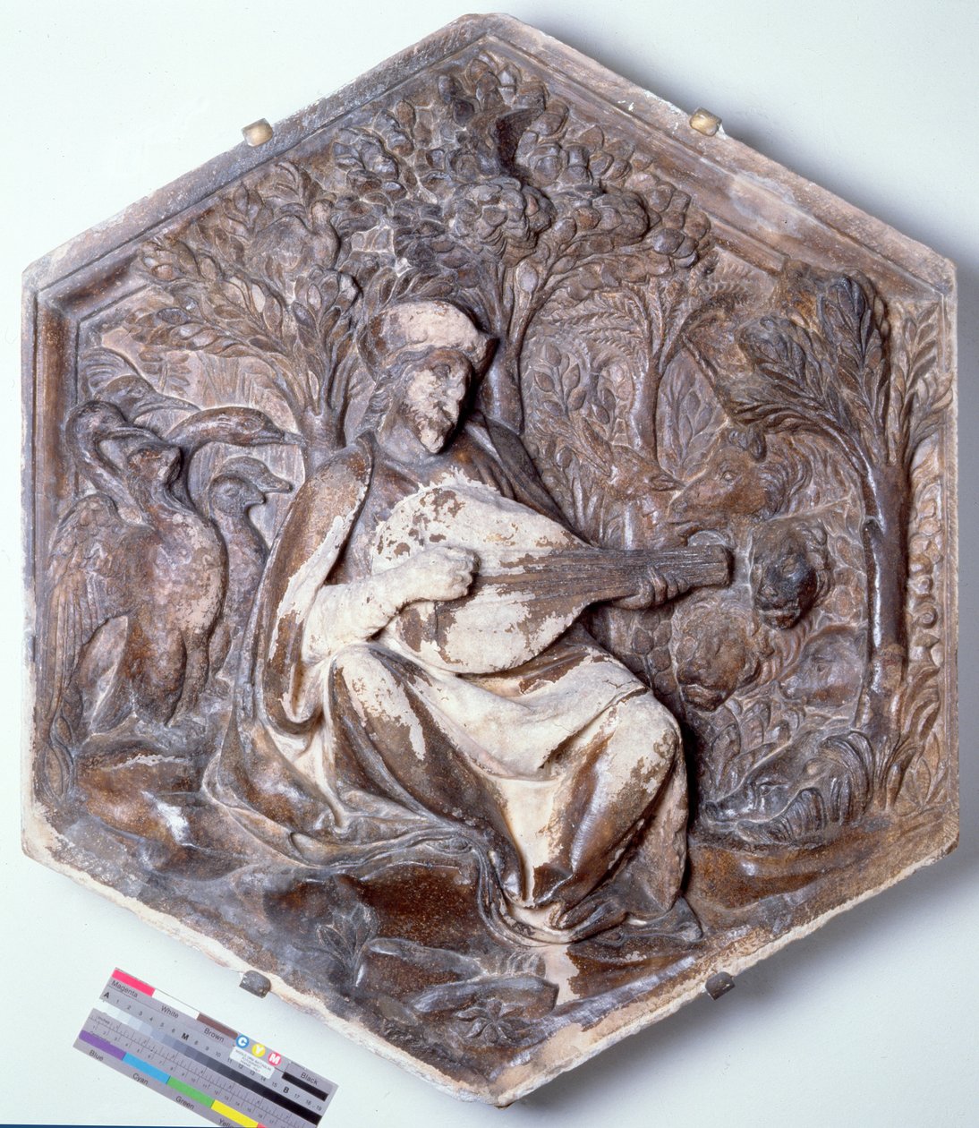 Poesi, sekskantet dekorativ relieffflis fra en serie som viser de syv liberale kunstene, muligens basert på design av Giotto (ca. 1266-1337) ca. 1334-48 (marmor) av Andrea Pisano