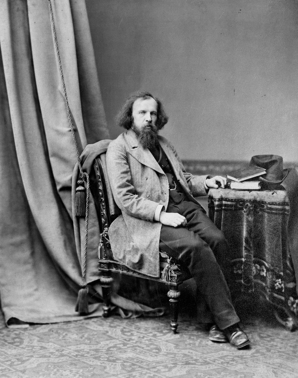 Dmitri Mendeleev , russisk kjemiker, c1880-c1882. av Andrei Osipovich Karelin