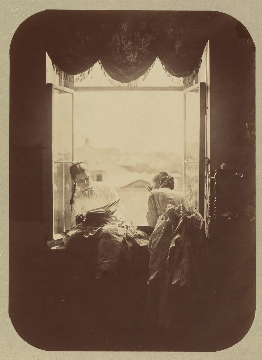 [To unge kvinner ved vinduet], ca. 1870. av Andrei Osipovich Karelin