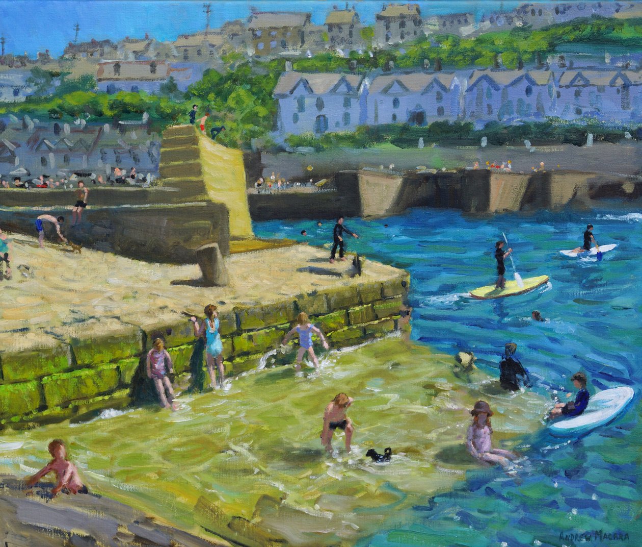Moro i havnen, Porthleven, Cornwall, 2021 (olje på lerret) av Andrew Macara