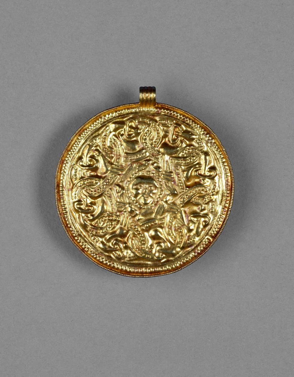 Brakteatanheng, fra Faversham, Kent, angelsaksisk (gull) av Anglo Saxon