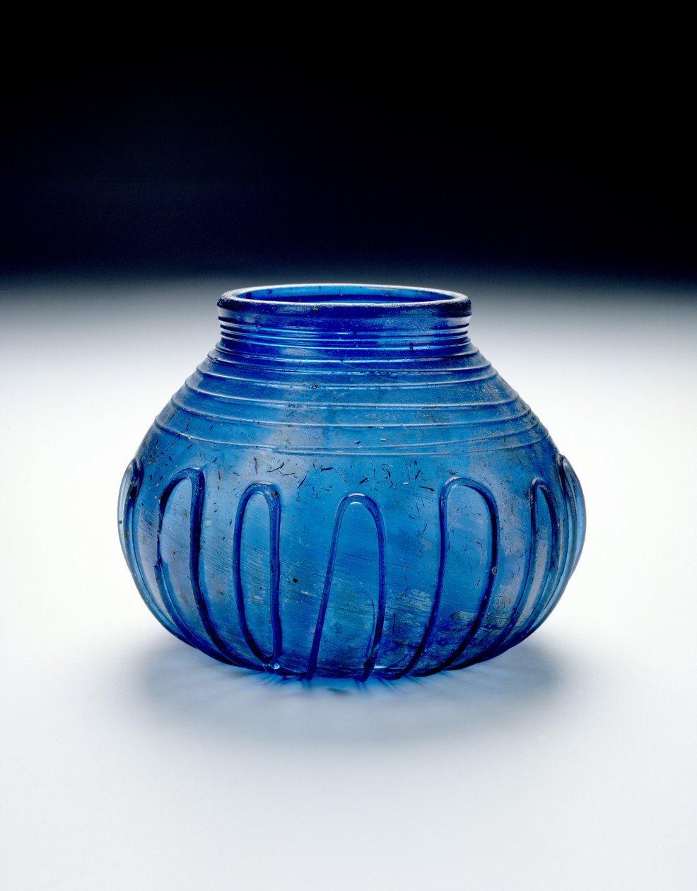 Cuddesdon Bowl, sannsynligvis Kentish, angelsaksisk, ca. 600 (glass med slepet dekor) av Anglo Saxon