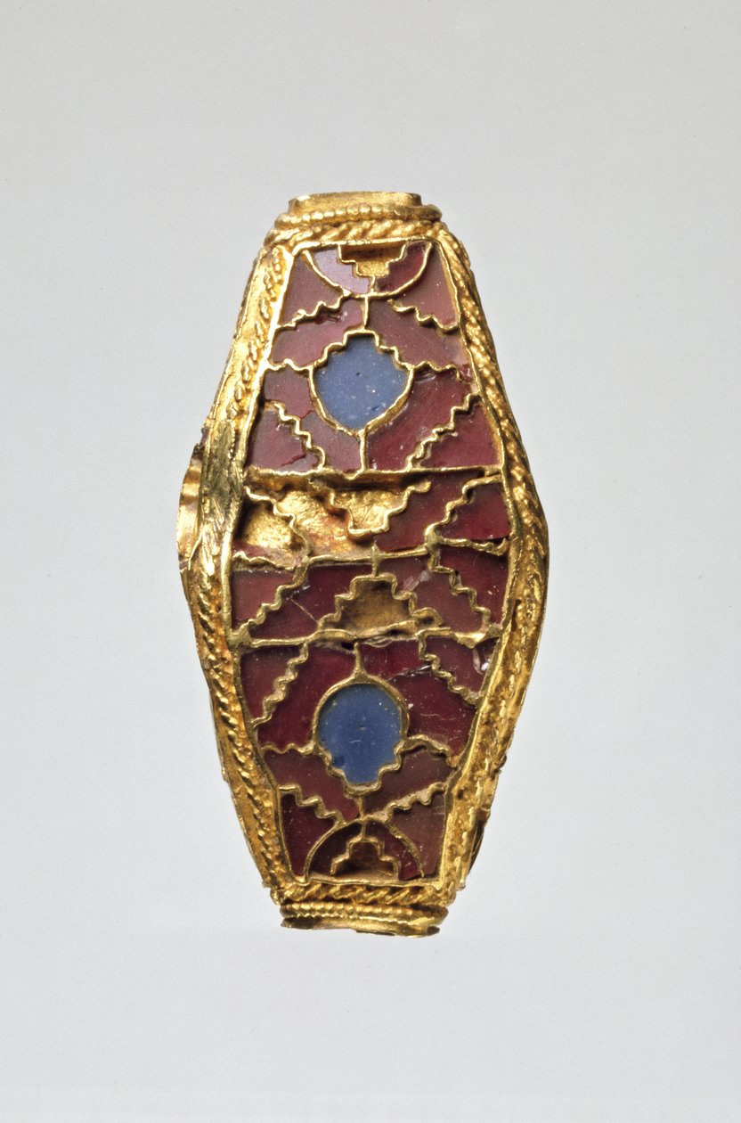 Firesidig lentoidperle (emalje, granat og gull) av Anglo Saxon