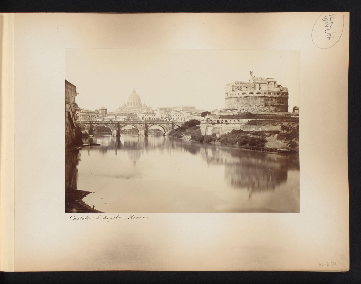 Utsikt over Castel Sant'Angelo, Tiber og Saint Peter i Roma, Italia Castello S. Angelo. Roma (tittel på objekt) av Anonymous