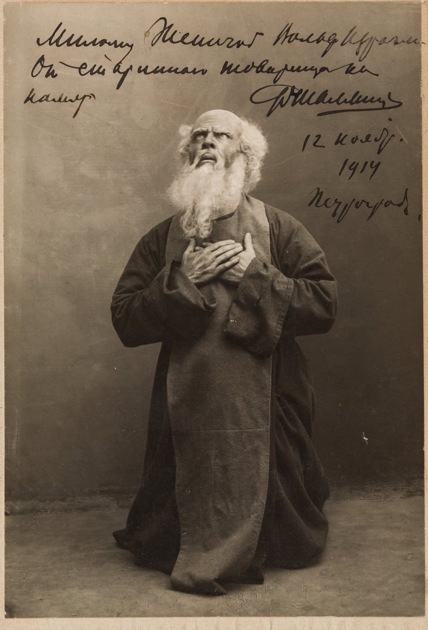 Fedor Chaliapine - Feodor Ivanovich Chaliapin (1873-1938) i operaen Rogneda av Alexander Serov, Anonym . Fotografi, c. 1914. Privat samling av Anonymous Anonymous