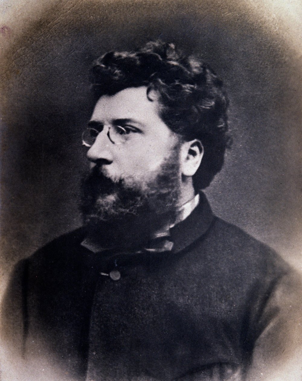 Portrett av den engelske komponisten Georges Bizet (s/hvitt foto av Anonymous Anonymous