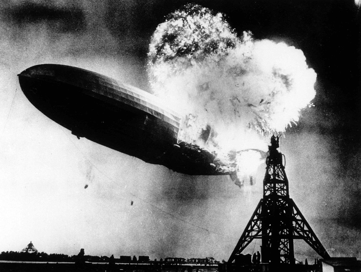 Hindenburg-katastrofen 6. mai av Anonymous Anonymous
