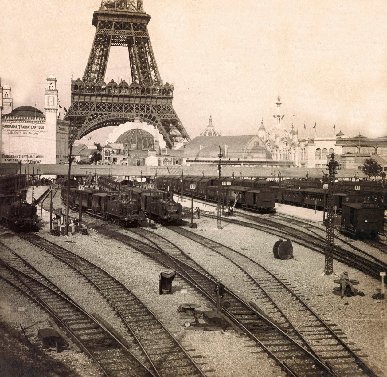 Universal Exposition of 1900 - Exposition Universelle de 1900 i Paris: Champs de Mars-stasjonen - privat samling av Anonymous Anonymous