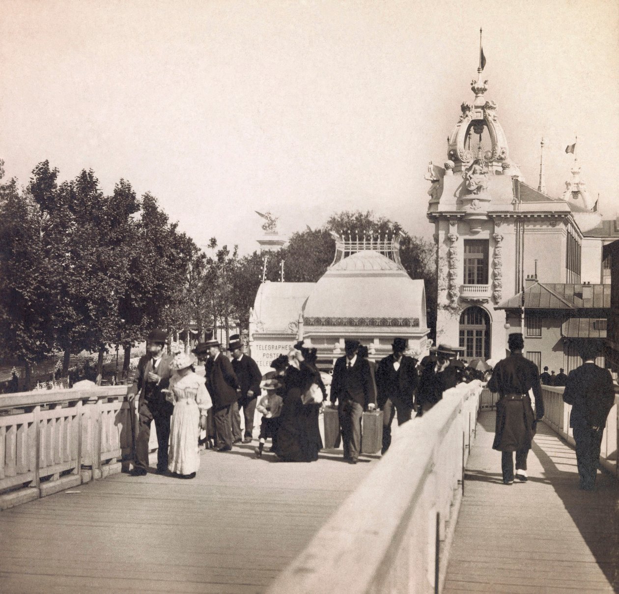 Universal Exposition of 1900 - Exposition Universelle de 1900 i Paris: Passerelle des Invalides - privat samling av Anonymous Anonymous