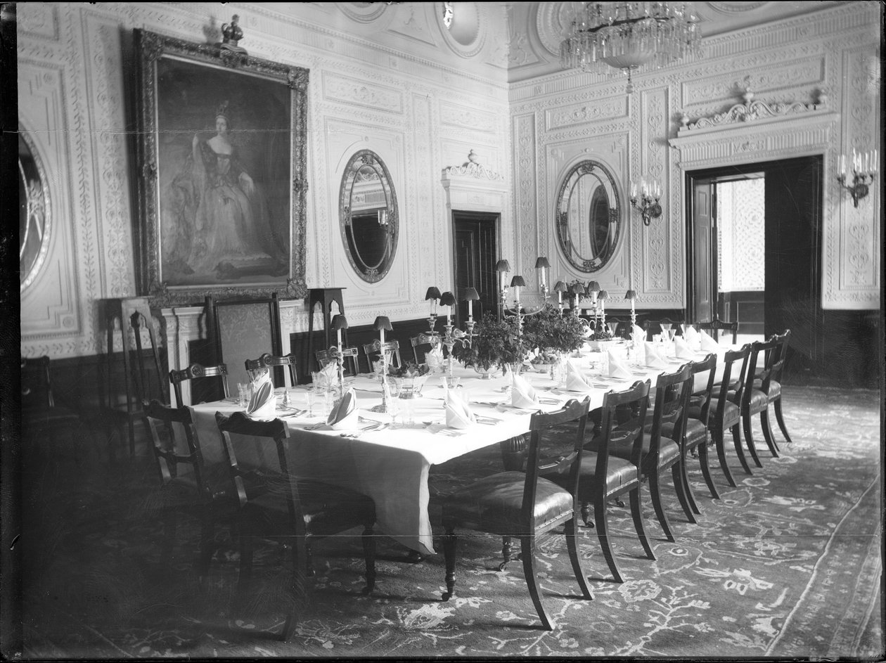 Interiør av den britiske ambassaden, Teheran, 1880-1930 av Antoin Sevruguin