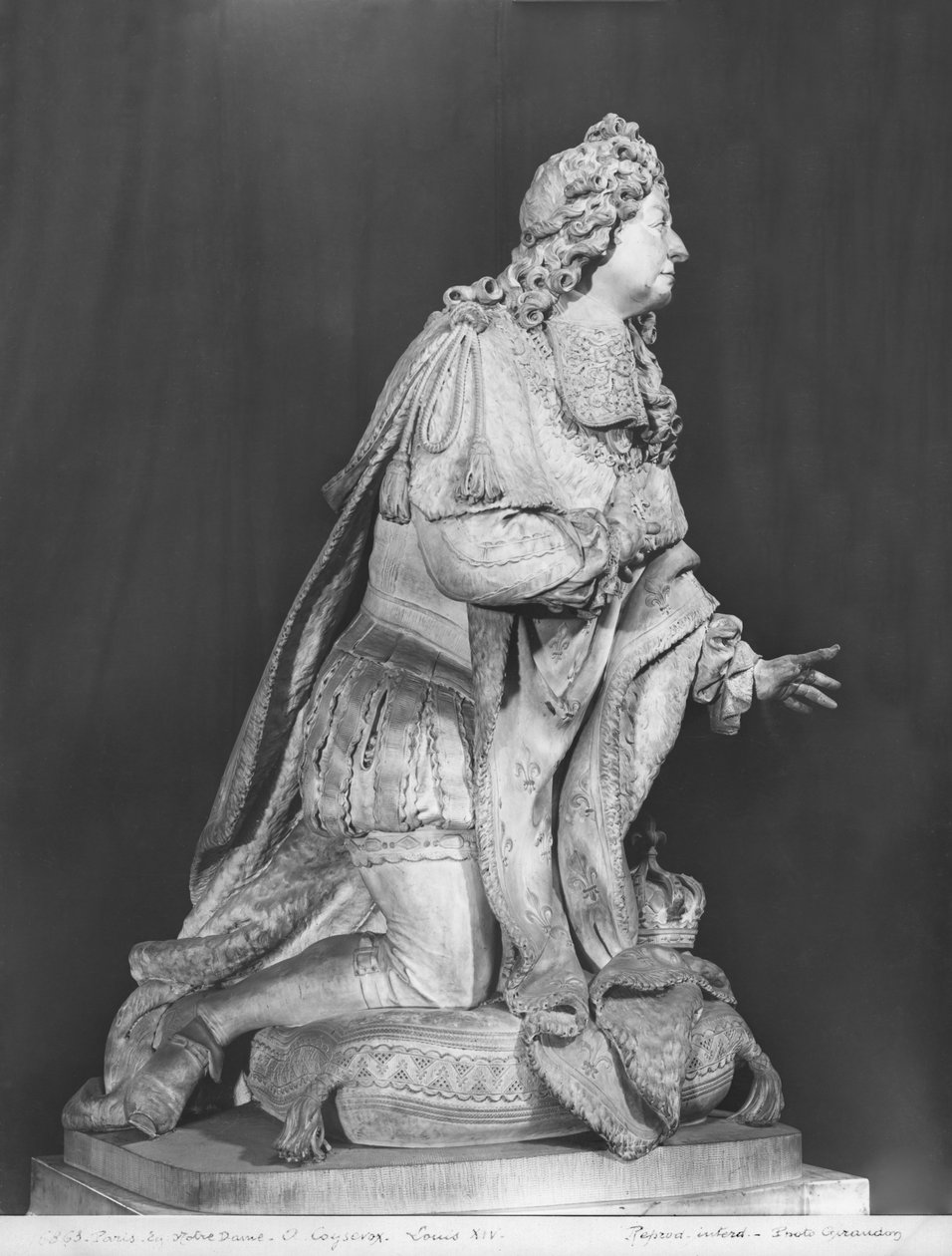 Lod av Ludvig XIII 1601-43 detalj av Ludvig XIV 1638-1715 1713-15 marmor bw foto av Antoine Coysevox