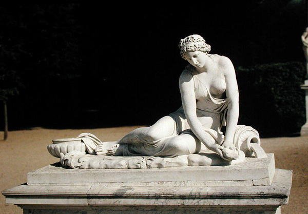 Nymfe med skall, fra Parterre de Latone av Antoine Coysevox