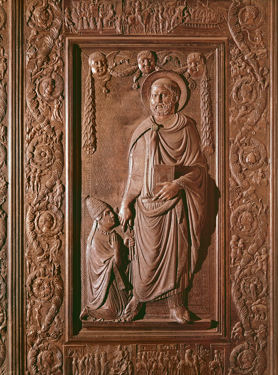 St. Peter, detalj fra den sentrale døren til basilikaen, dekorert 1439-45 (bronse) (se også 247330-247337) av Antonio Filarete