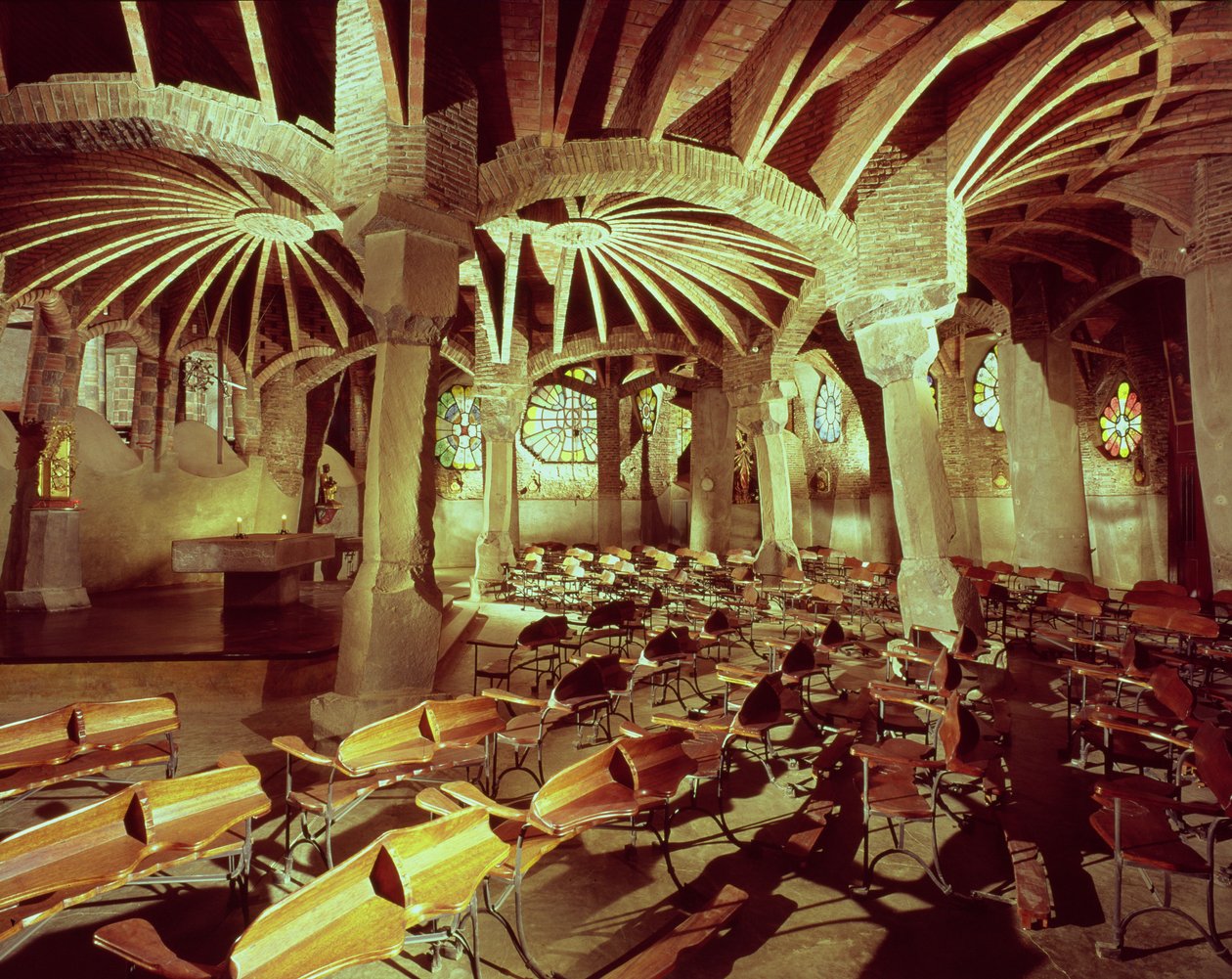 Guell Crypt med sin 