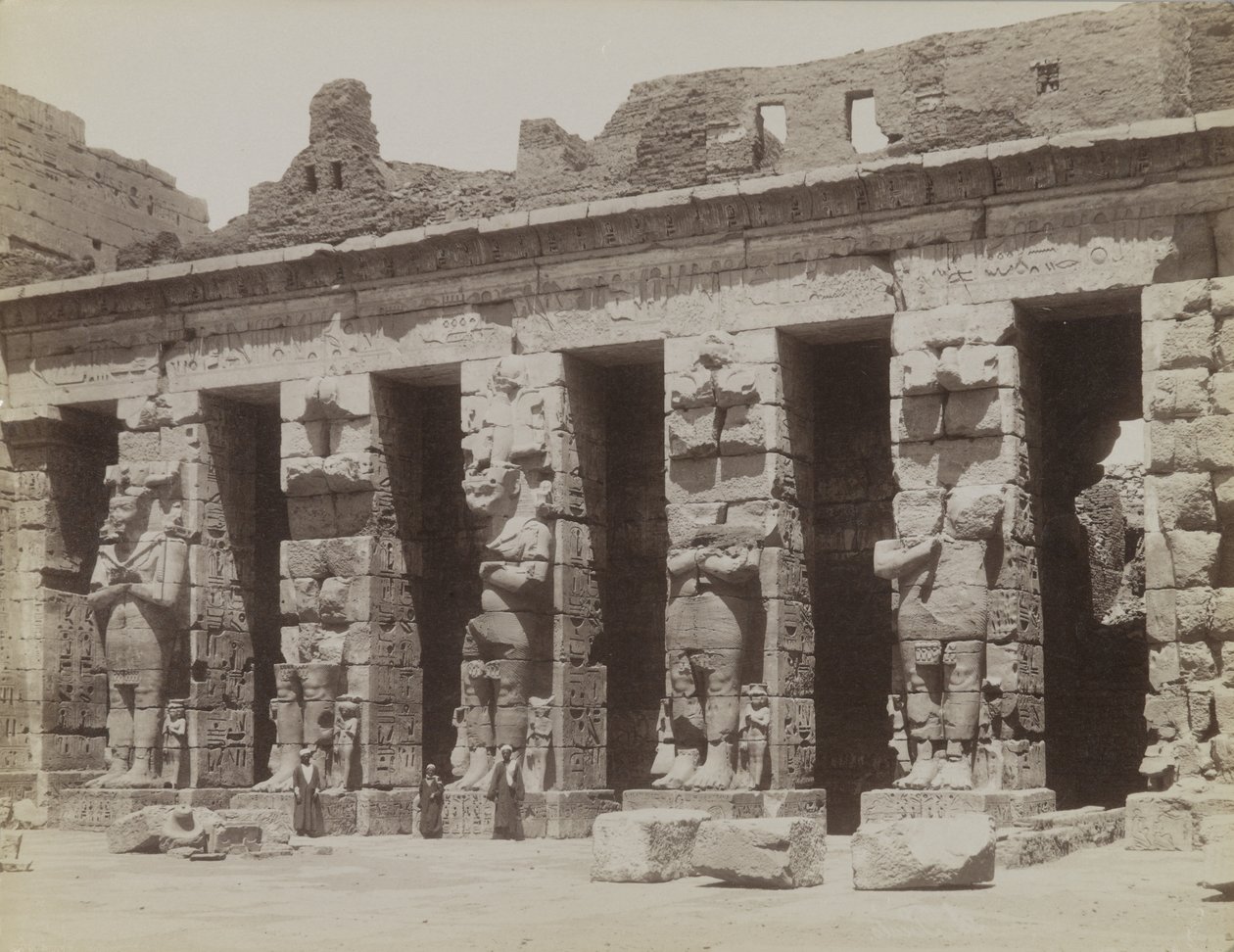 Medinet Habu av Antonio Beato