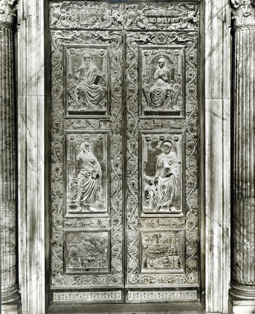 Relieffpaneldør dekorert med scener av Kristus, Jomfruen, SS. Peter og Paul og livet til pave Eugenius IV av Antonio Filarete