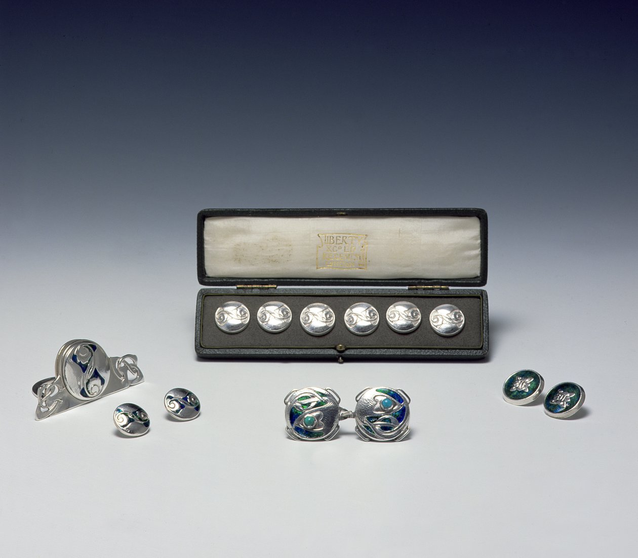 A Selection of Liberty Silverwork, ca. 1901-07 (sølv) av Archibald Knox