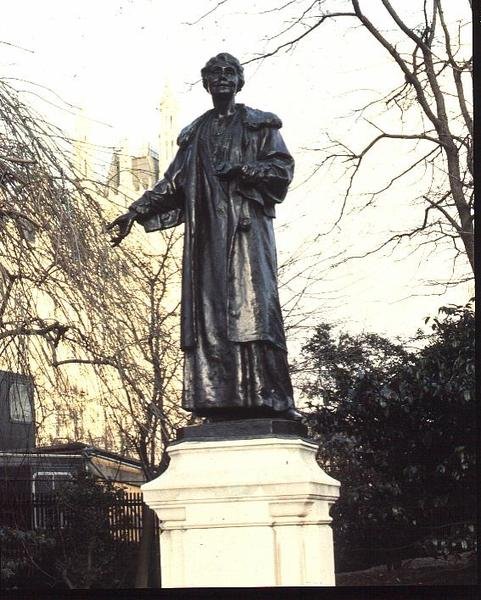 Statue av Emmeline Pankhurst (1857-1928) 1930 (bronse) av Arthur George Walker