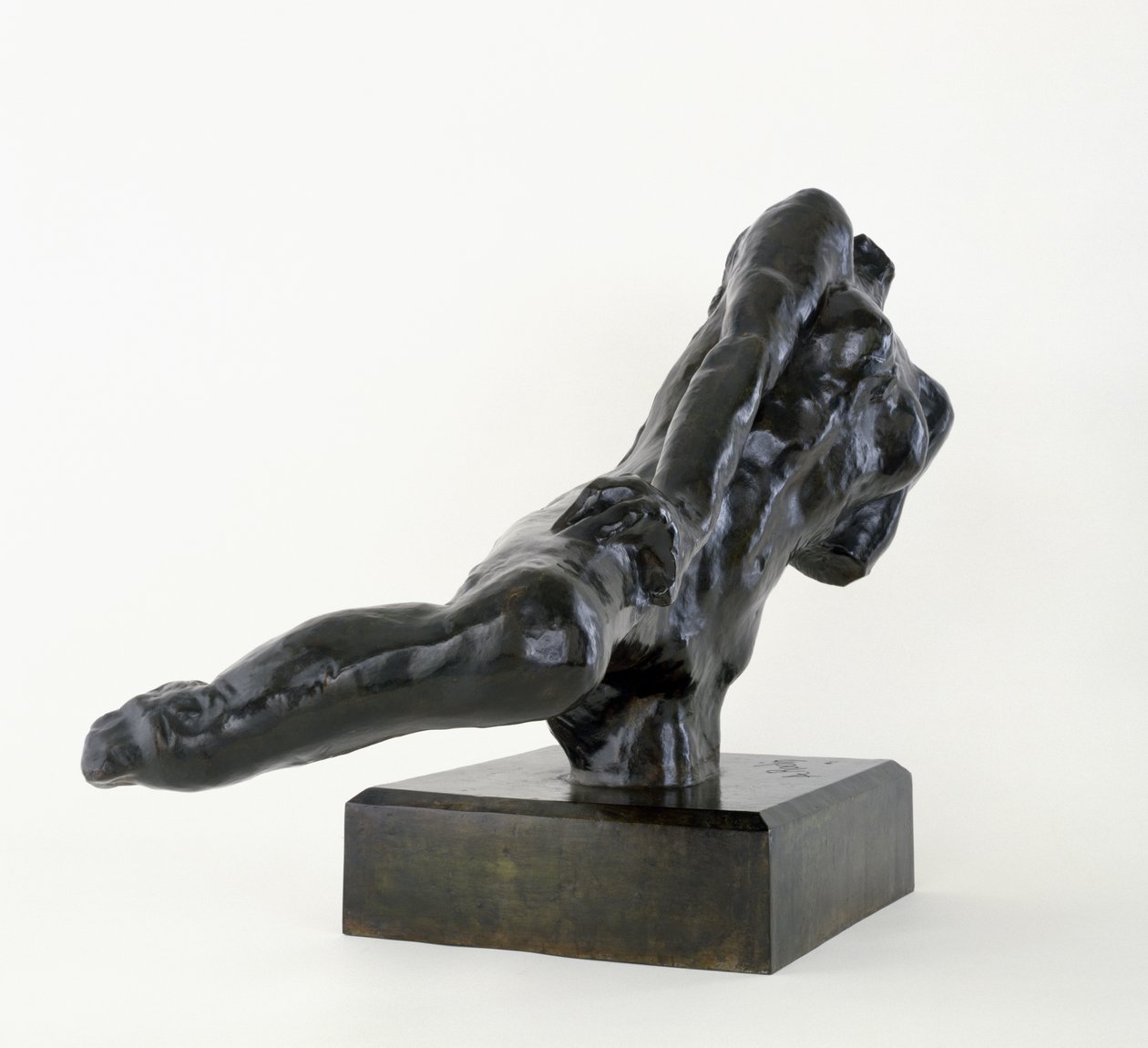 Flygende figur #1 av Auguste Rodin