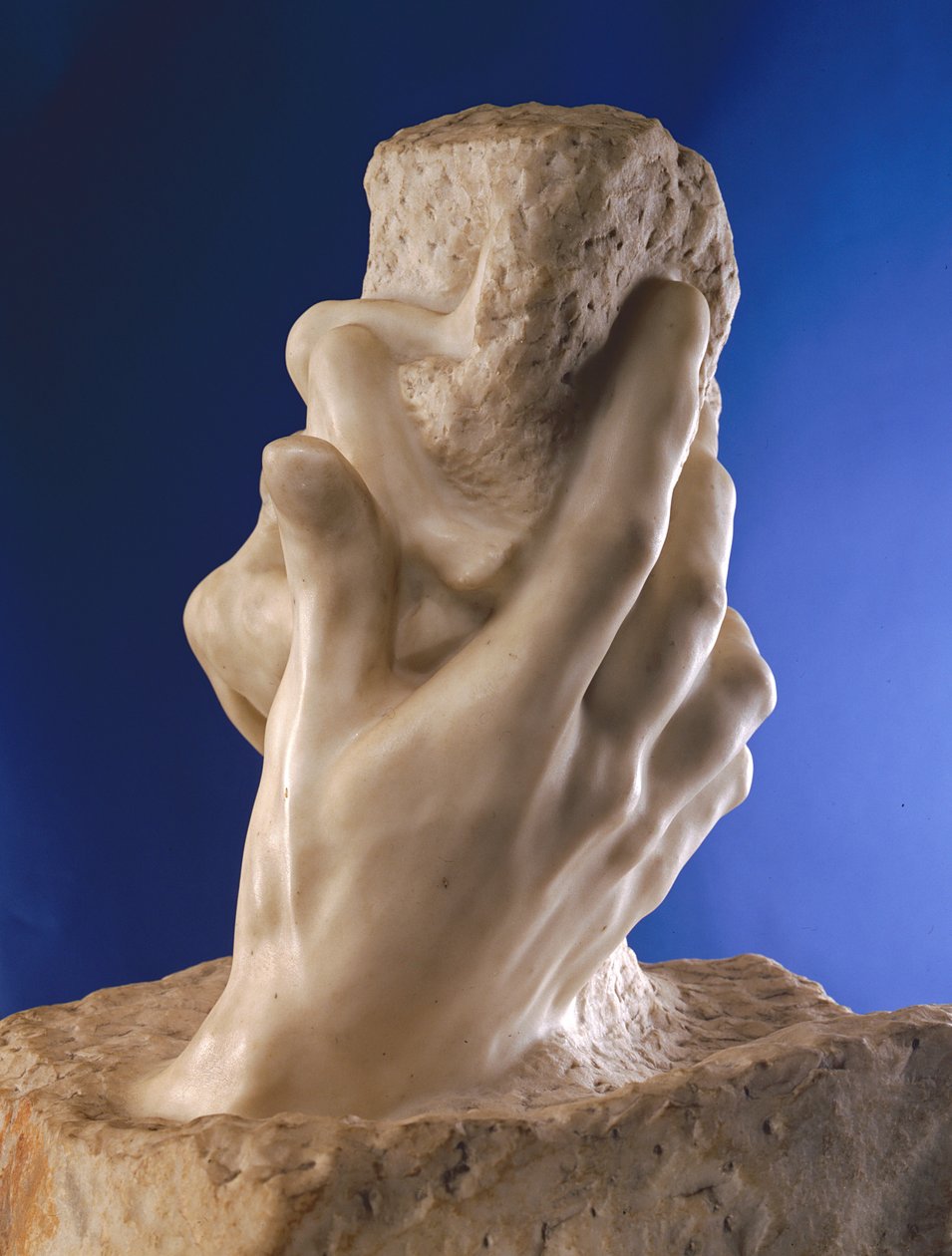 The Hand of God, 1898 (marmor) av Auguste Rodin