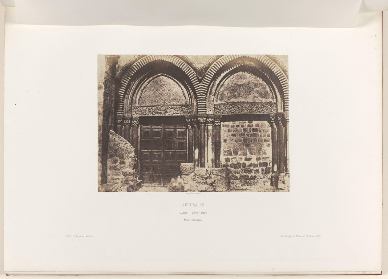 Hovedportalen til Den hellige gravs kirke, Jerusalem Jerusalem. Den hellige grav. Inngangsrektor (tittel på objekt) av Auguste Salzmann
