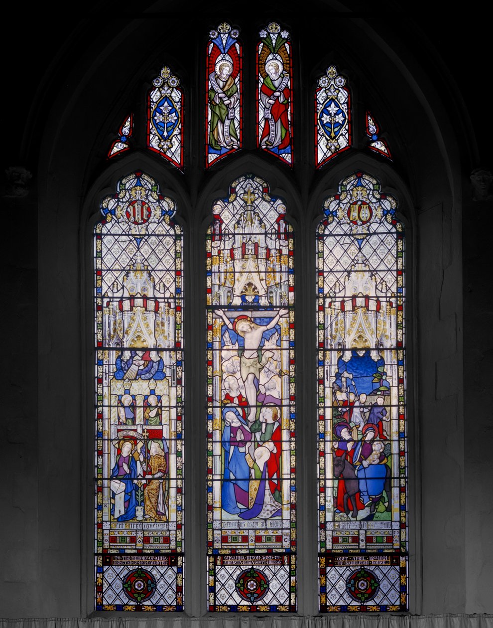 Bebudelsen, korsfestelsen og flukten inn i Egypt, 1853 (farget glass) av Augustus Welby Northmore Pugin