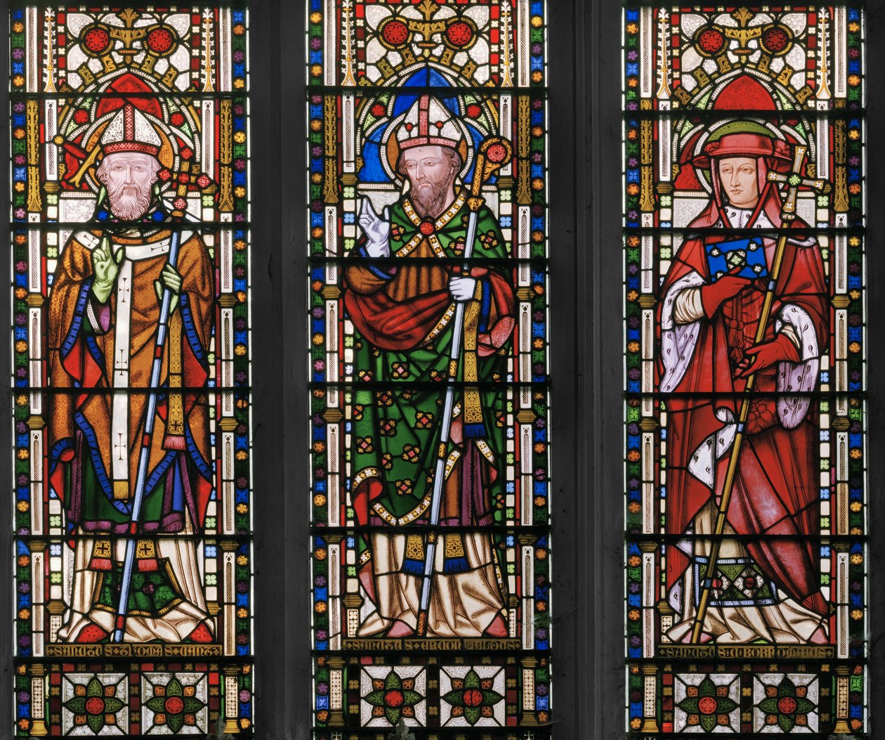 Jomfru og Kristus med hellige, østvindu, detalj, 1847-48 (farget glass) av Augustus Welby Northmore Pugin