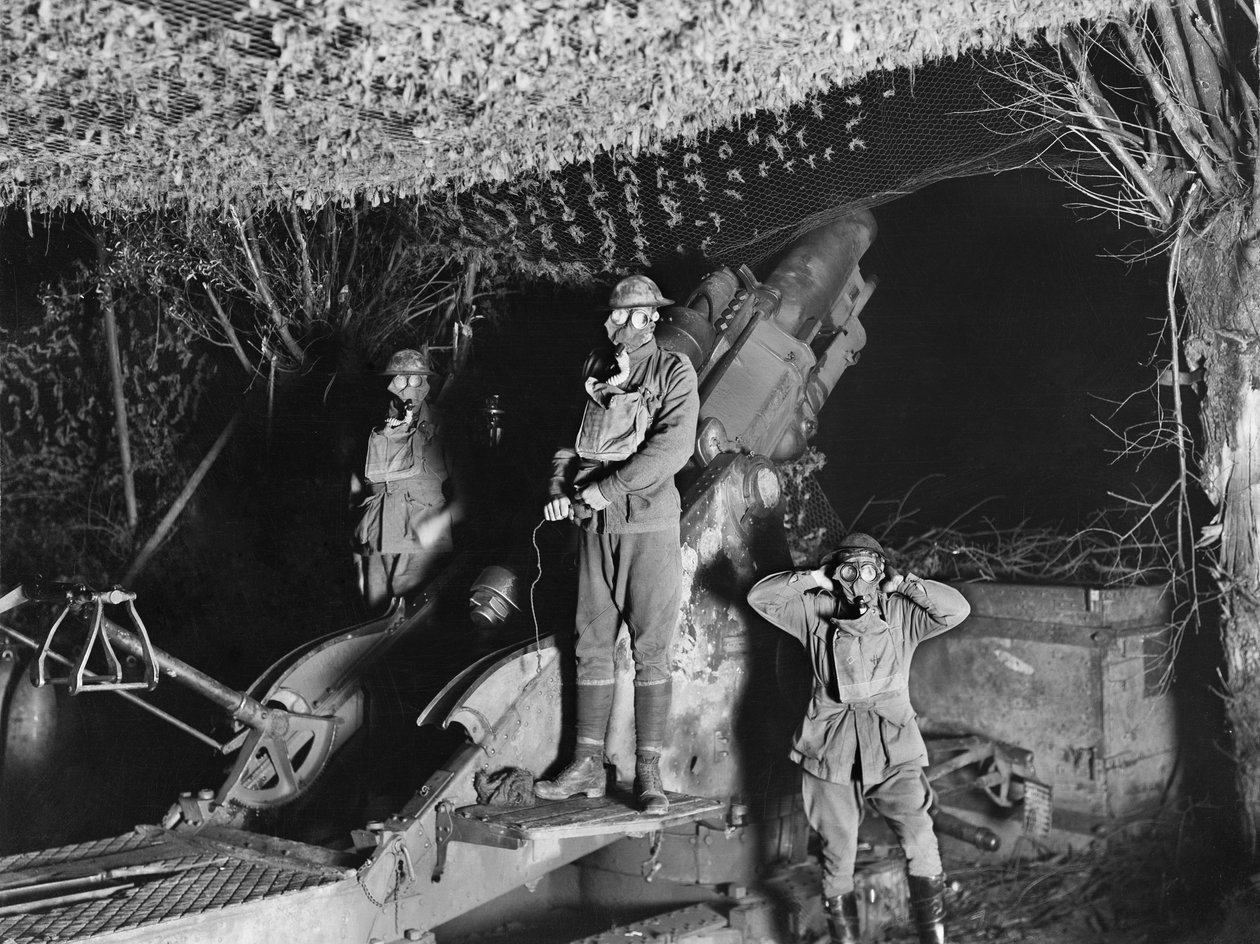 En 9,2-tommers Howitzer-pistol fra 2nd Australian Siege Battery (55th Australian Siege Artillery Battery), i aksjon, Voormezeele, Belgia, september 1917 av Australian Photographer