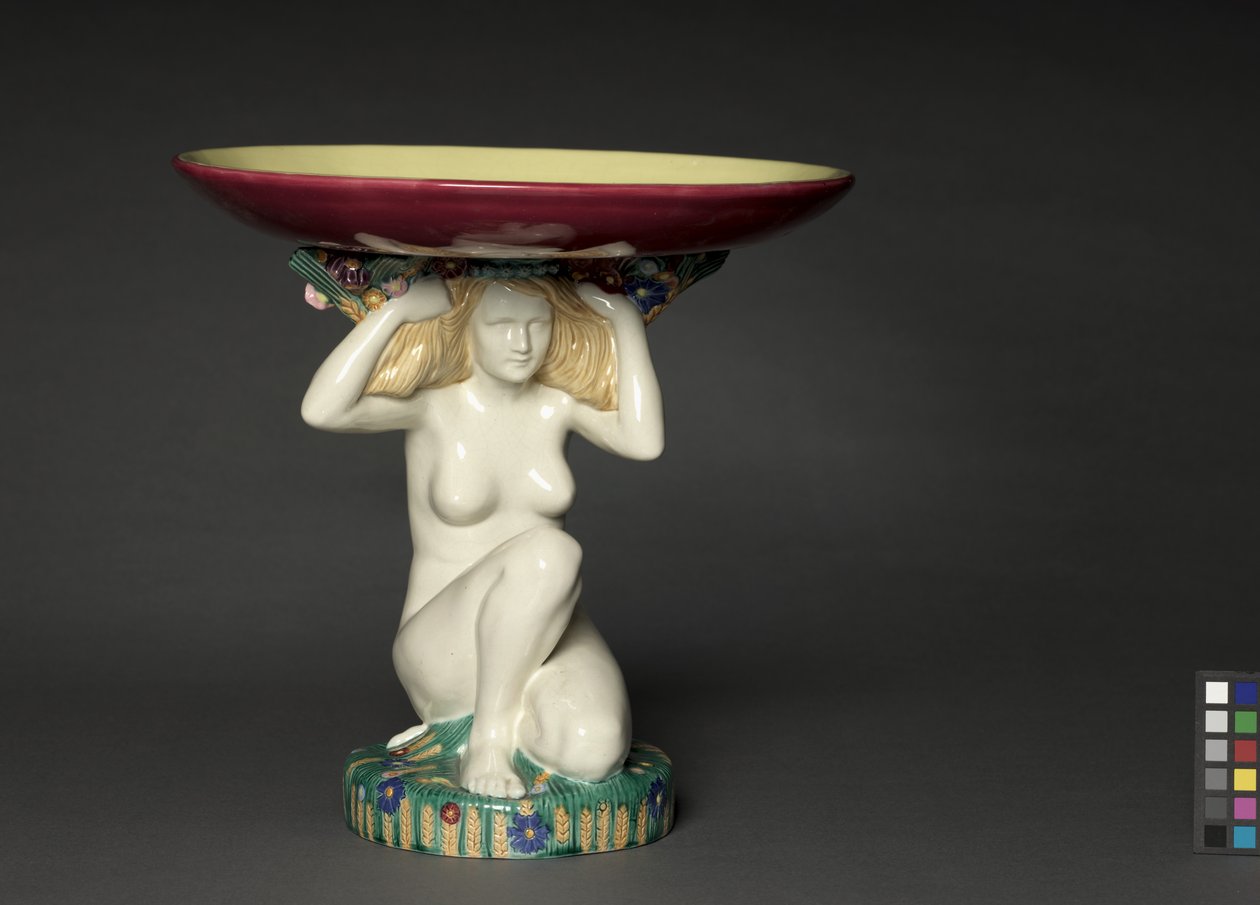 Pidestal Centerpiece, av Wiener Kunstkeramische Werkstätte Busch og Ludescher, ca. 1910-1915 av Austrian School