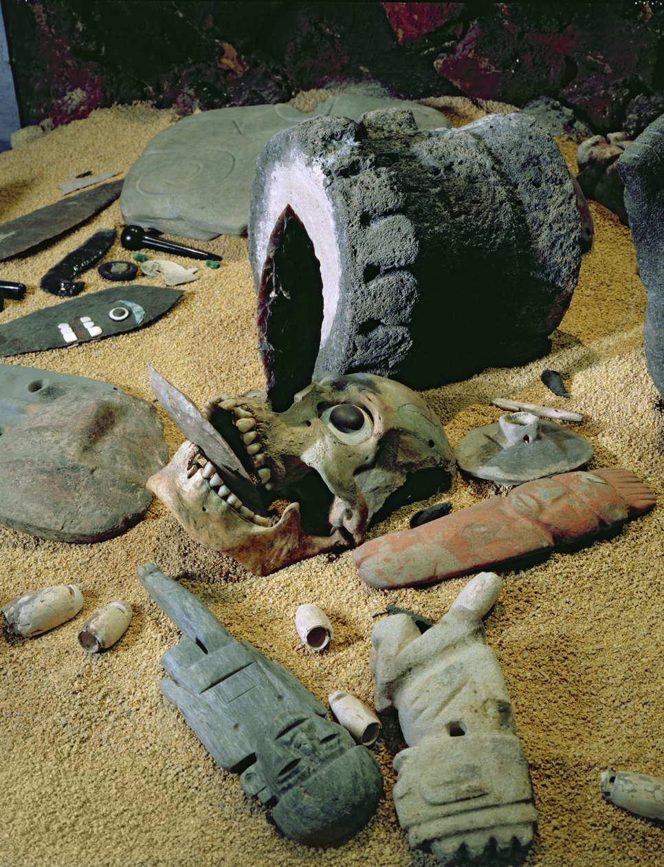 Aztekiske rituelle gjenstander fra det sørøstlige hjørnet av Templo Mayor og datert til 1469-81 (blandet media) av Aztec