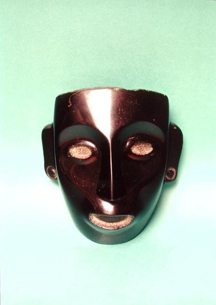 Maske (basalt) av Aztec