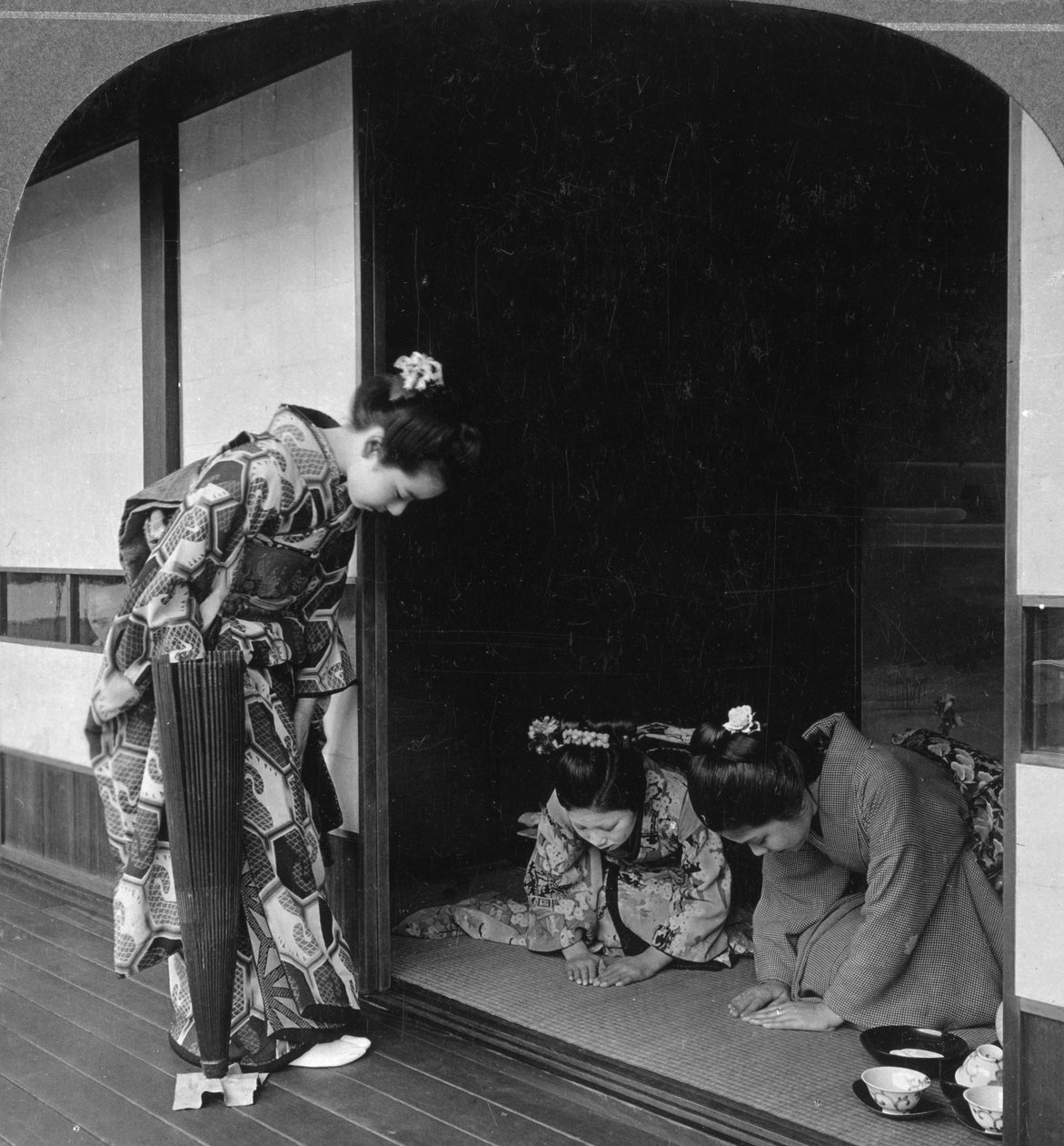 Tre japanske kvinner, Japan, 1905. av B. L. Singley