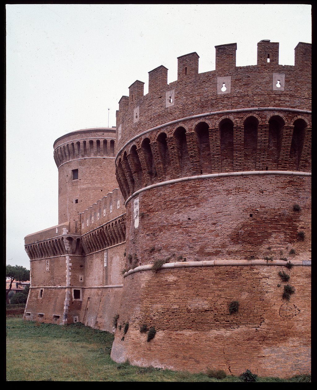 Middelalderkunst: utsikt over slottet til pave Julius II (Giulio) realisert av arkitekten Baccio Pontelli (ca. 1450-1494), Gregoriopolis av Baccio Pontelli