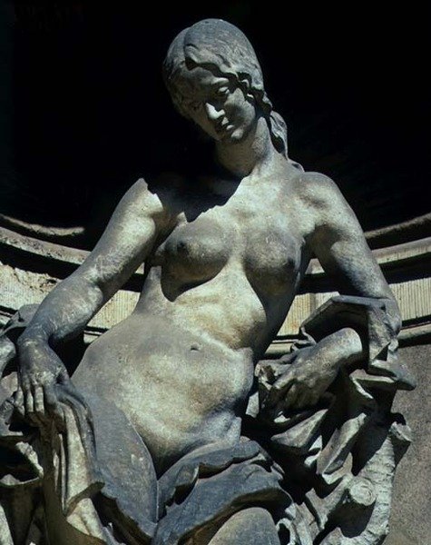 Detalj fra en skulptur av en nymfe av Balthasar Permoser
