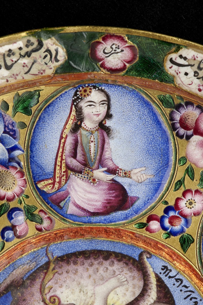 Skål med lokk, tallerken og skje med astrologisk dekorasjon, tidlig på 1800-tallet (emalje og gull) av Baqir Baqir
