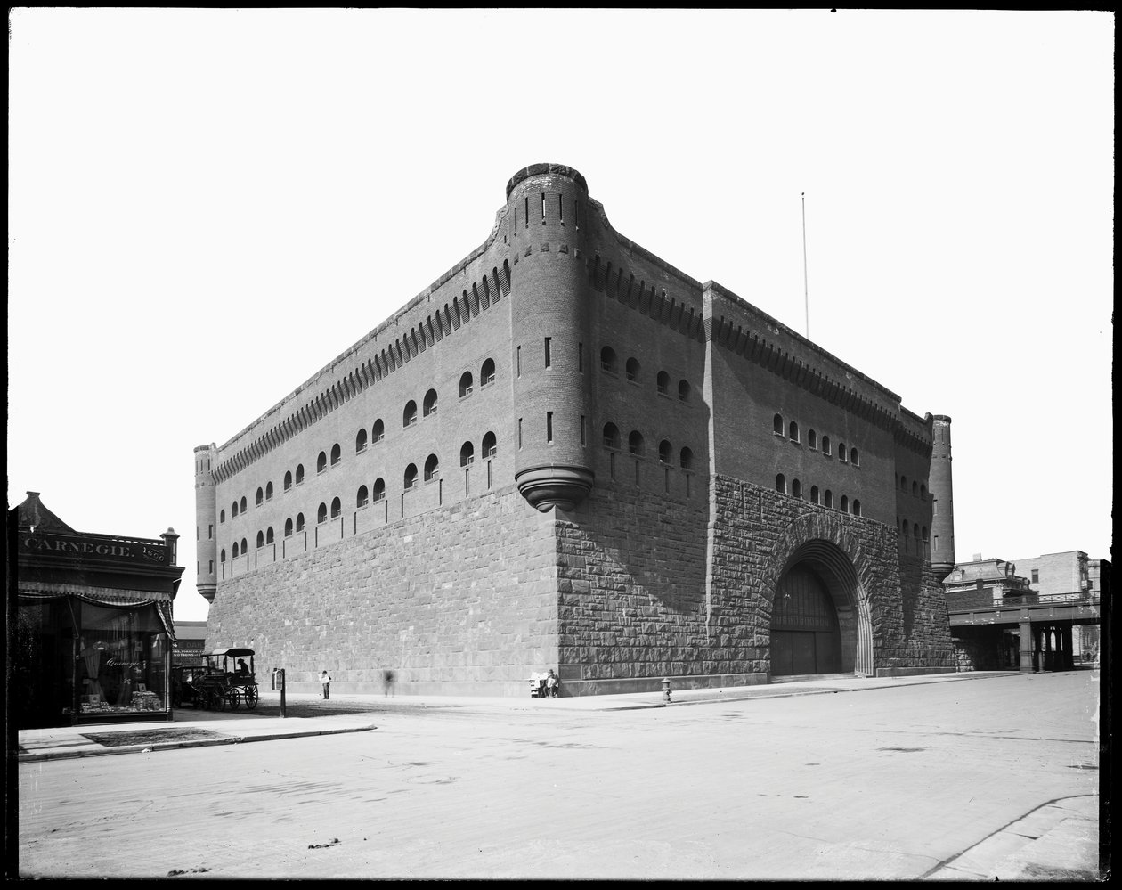 First Regiment Armory, Chicago, Illinois, USA, ca. 1891 (s/hvitt-bilde) av Barnes and Crosby