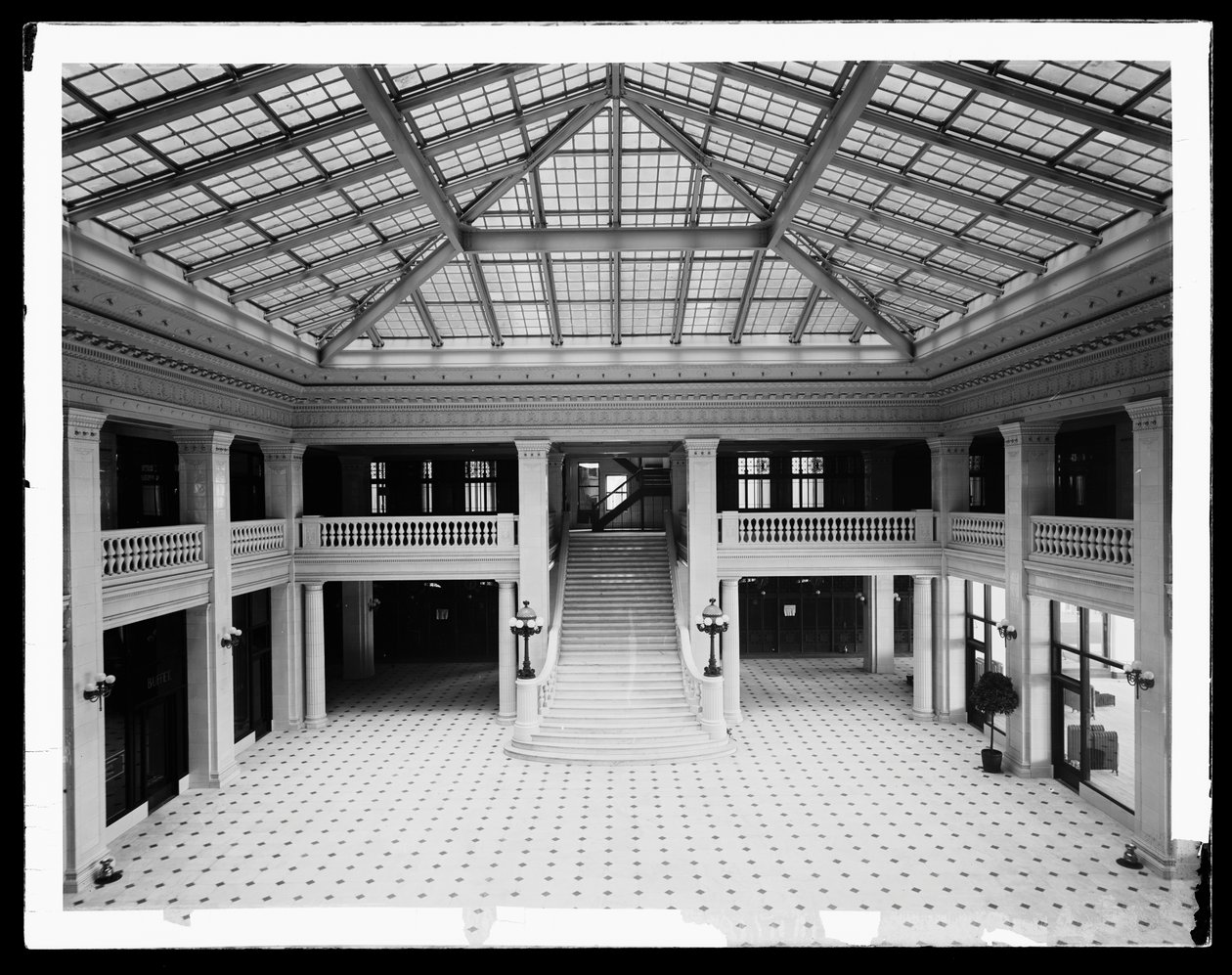Illinois Theatre Building, Chicago, Illinois, USA, ca. 1905 (s/hvitt-bilde) av Barnes and Crosby