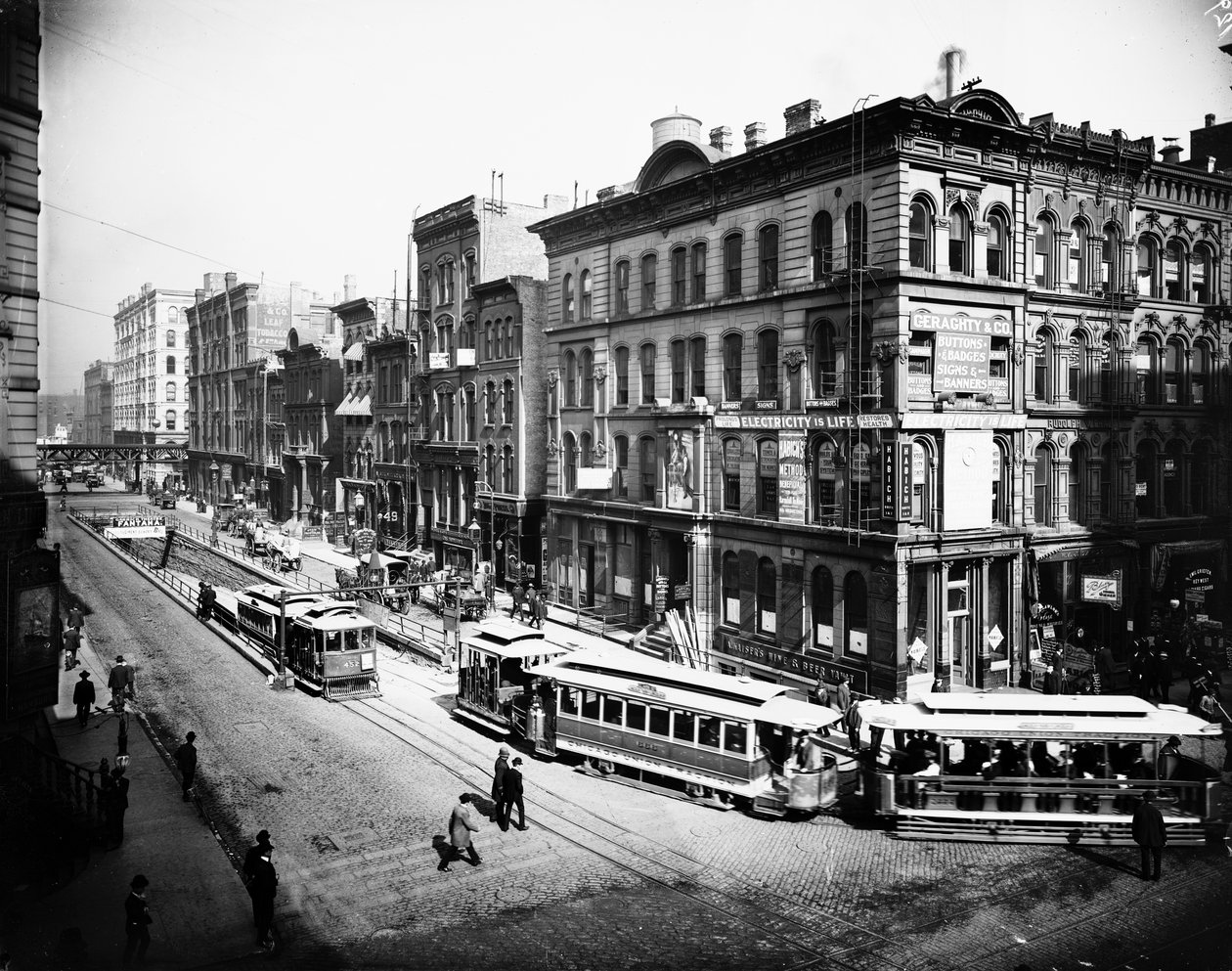 Gatebiler som går ut av LaSalle Street-tunnelen, Chicago, Illinois, USA, ca. 1905 (s/hvitt-bilde) av Barnes and Crosby