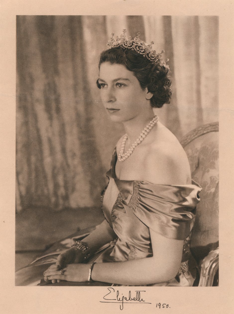 Elizabeth, 1950 av Baron Sterling Henry Nahum