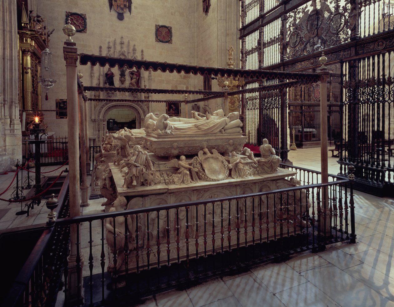 Graven til Filip den kjekke (1478-1506) og Joanna den gale (1479-1555) ca. 1519 (marmor) av Bartolome Ordonez