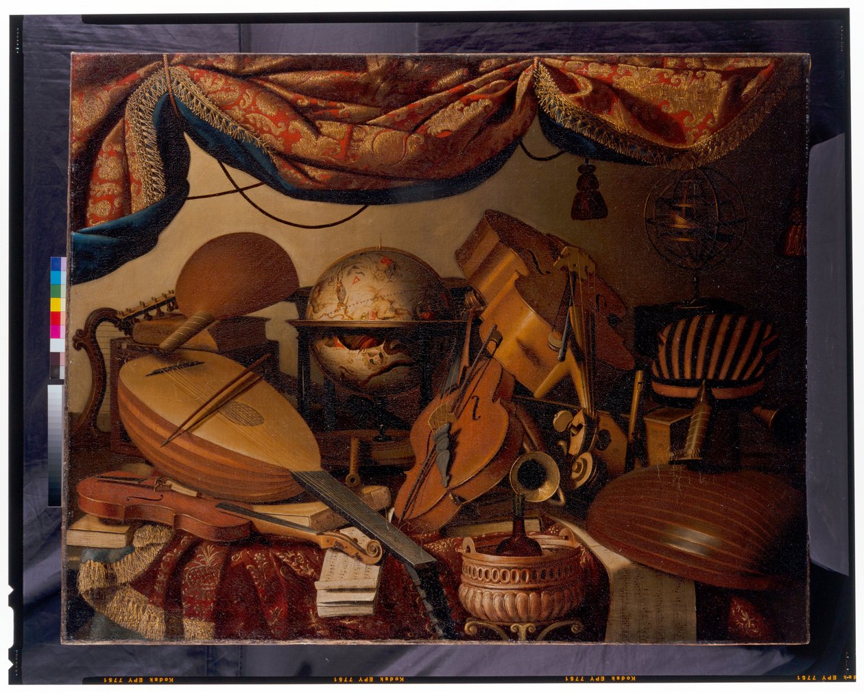 Et stilleben med musikkinstrumenter av Bartolomeo Bettera