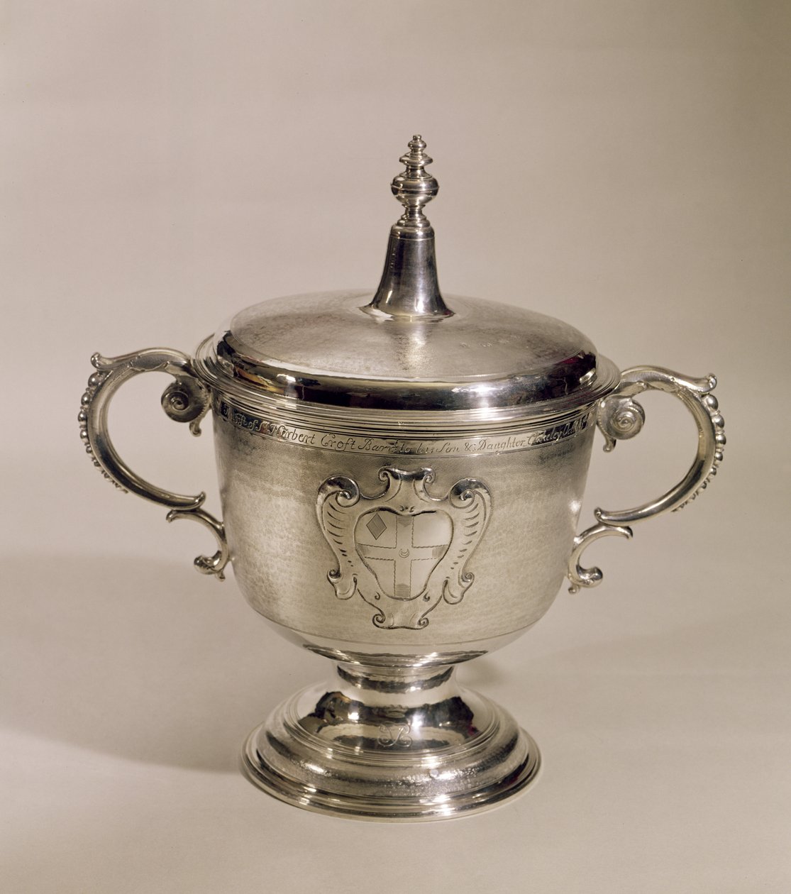 James II Steeple Cup, 1685 (sølv) av Benjamin Pyne